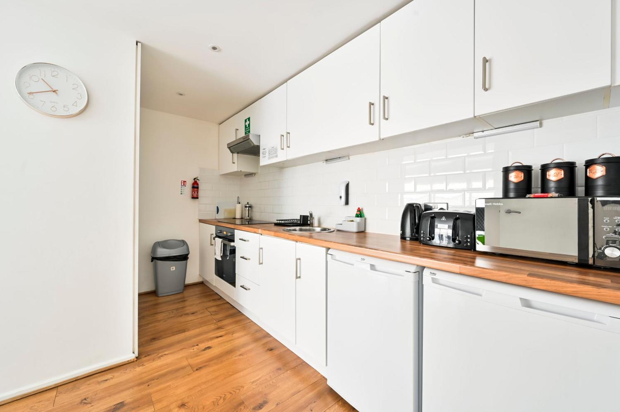 Lovely 2-Bed, Sleeps 6, Near Stratford Station & Abba Voyage, London Exterior foto