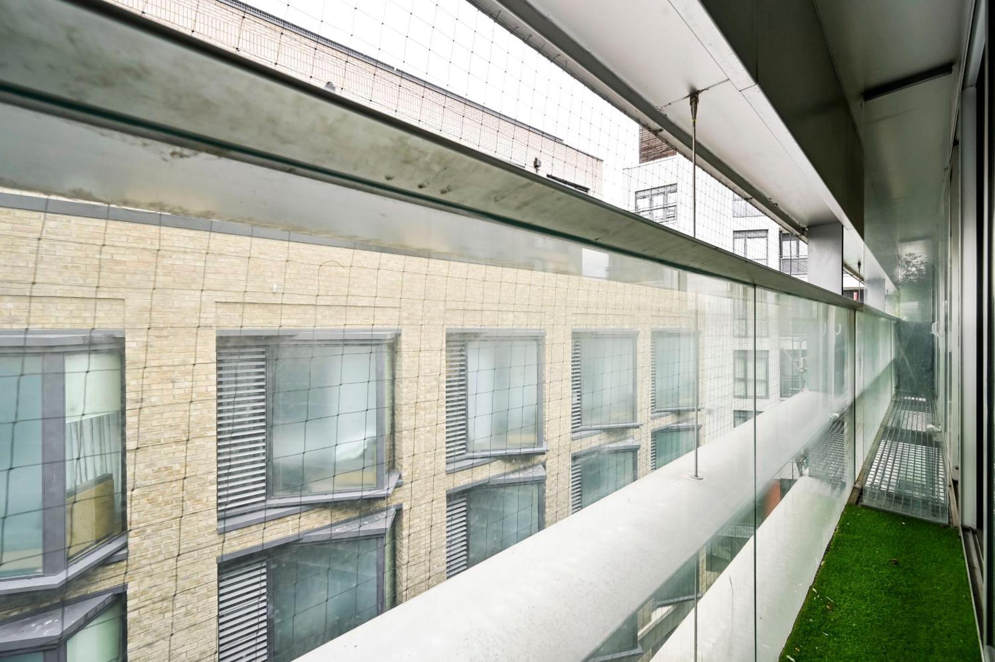 Lovely 2-Bed, Sleeps 6, Near Stratford Station & Abba Voyage, London Exterior foto